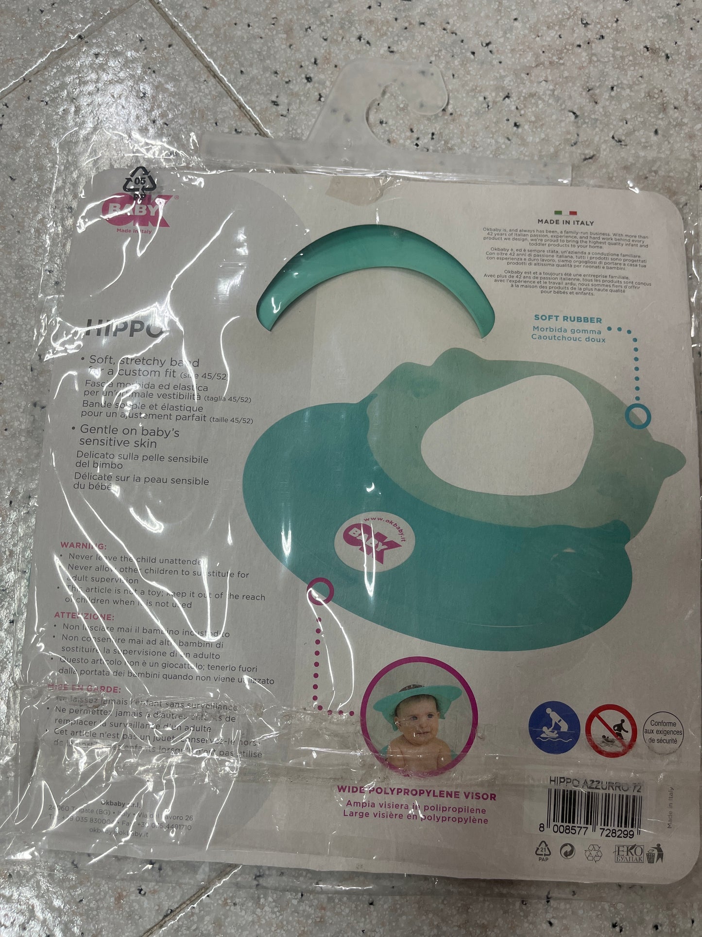 Ok baby Hippo protegge occhi e orecchie