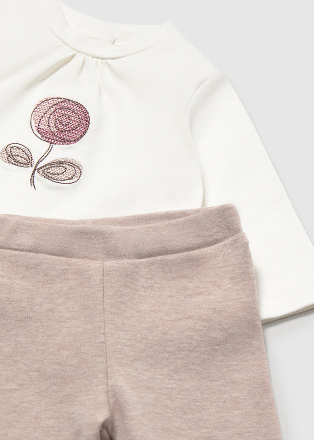 Completo Neonata 3 Pezzi con Maglia Bianca, Cardigan Rosa e Leggings Beige Mayoral