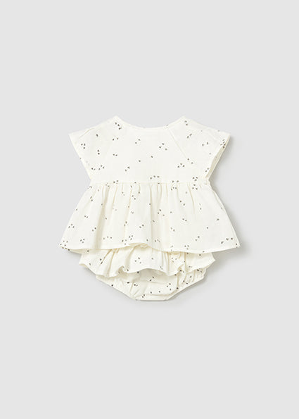 Completo neonata con blusa e coulotte panna Mayoral