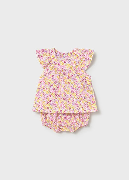 Completo pantaloncino e maglietta neonata Mayoral