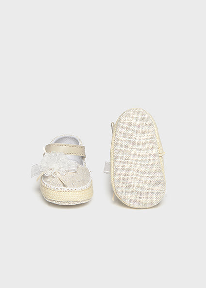 Scarpe neonata Mayoral