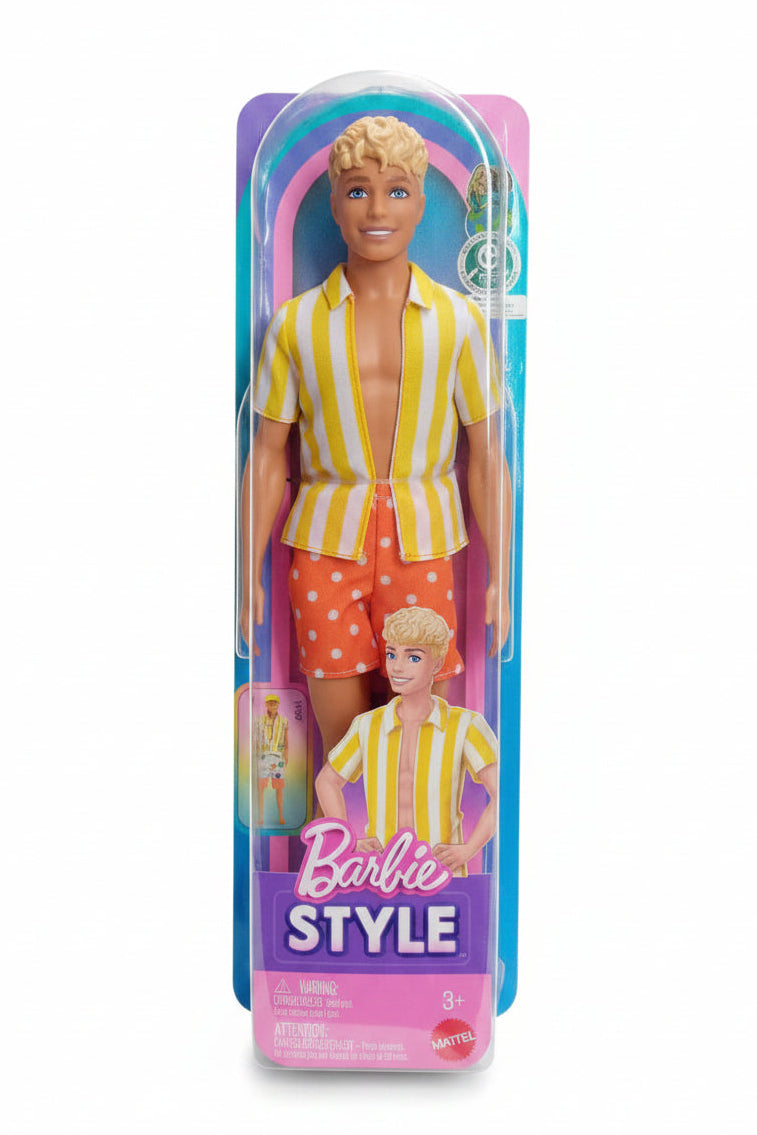 Barbie Fashionistas Ken Bambola DWK44 Mattel, modello assortito con outfit alla moda, pantaloni e scarpe coordinate.