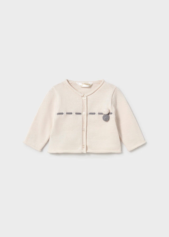 Cardigan in maglia écru per neonata Mayoral con bottoni e dettaglio decorativo