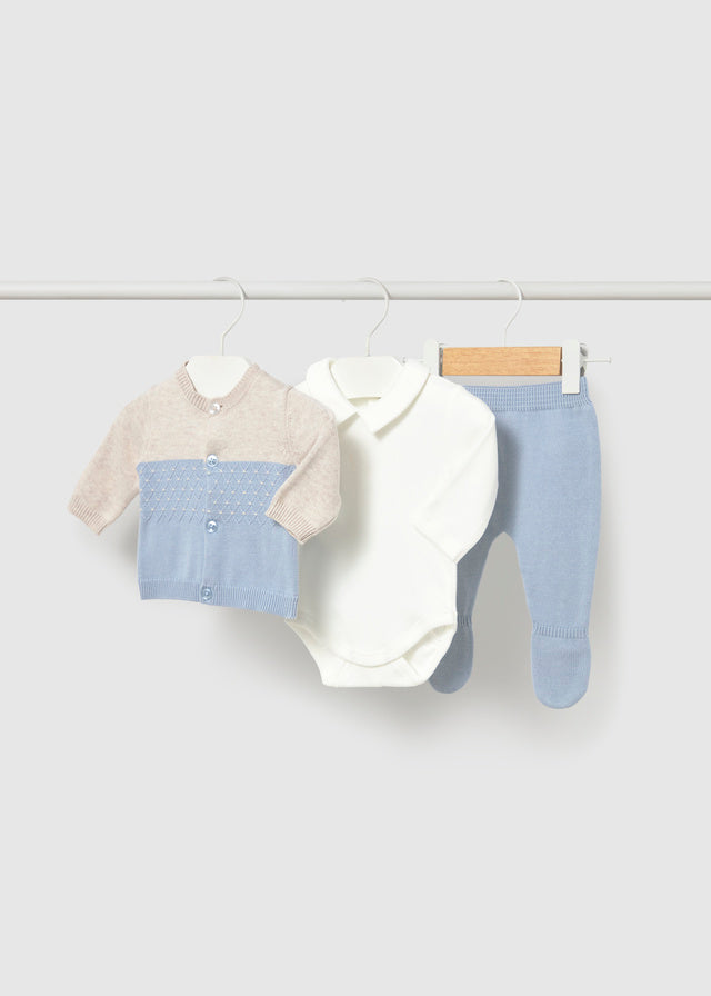 Completo 3 pezzi neonato Mayoral con cardigan body e ghettina azzurro cielo