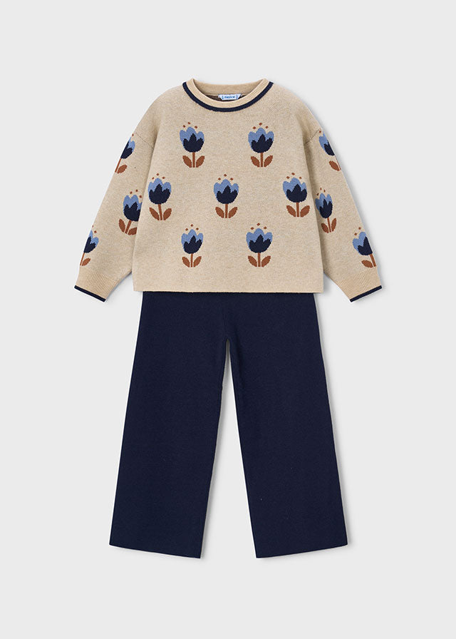 Completo bambina Mayoral con maglioncino floreale e pantalone blu navy vista frontale