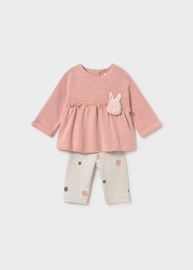 Completo neonata Mayoral con felpa rosa cipria con coniglietto e leggings écru a pois
