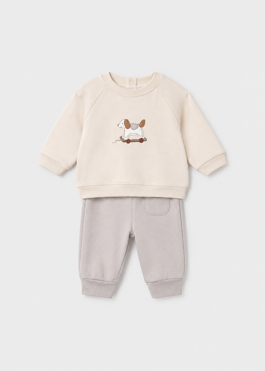 Completo neonato Mayoral 2 pezzi con felpa écru con cagnolino e pantalone grigio chiaro