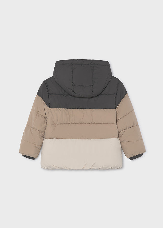 Giaccone bambino Mayoral color block grigio beige e panna vista posteriore