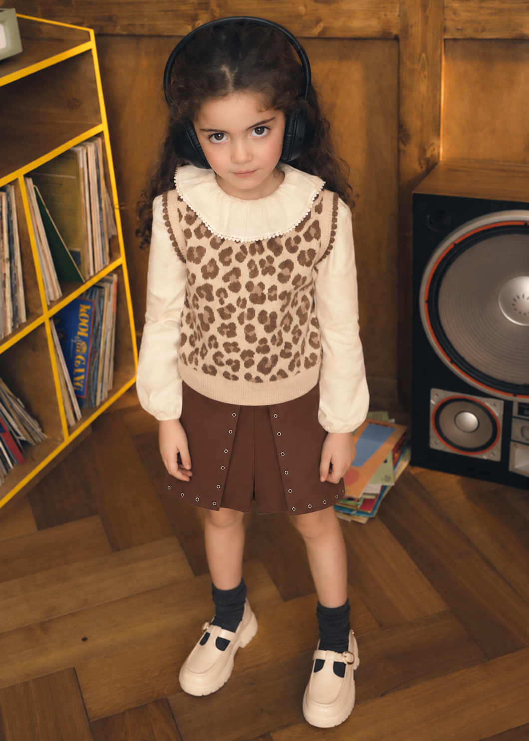Blusa,gilet e gonnellina pelle bambina Mayoral.jpg