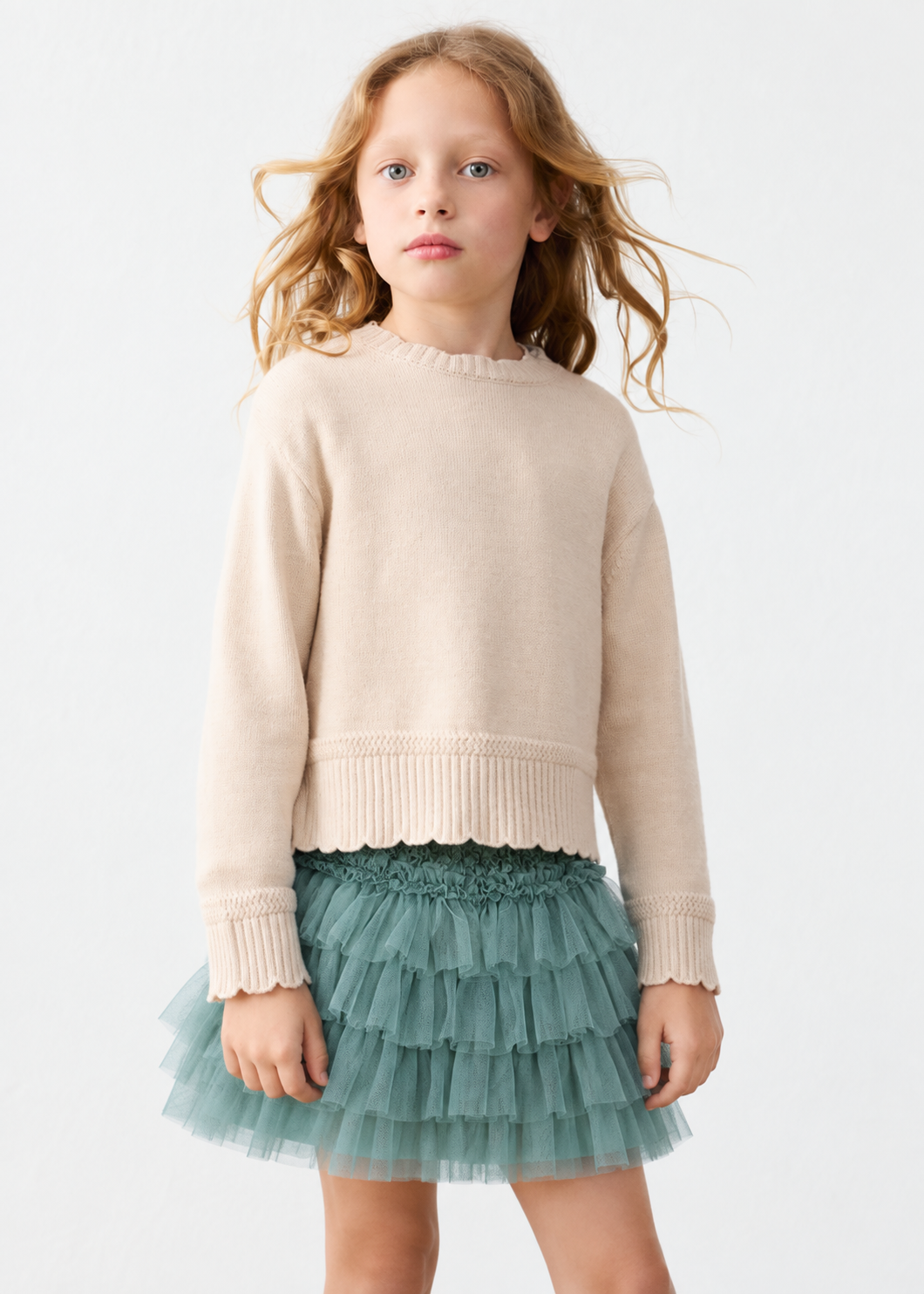 Maglioncino beige e gonnellina bambina Mayoral.jpg