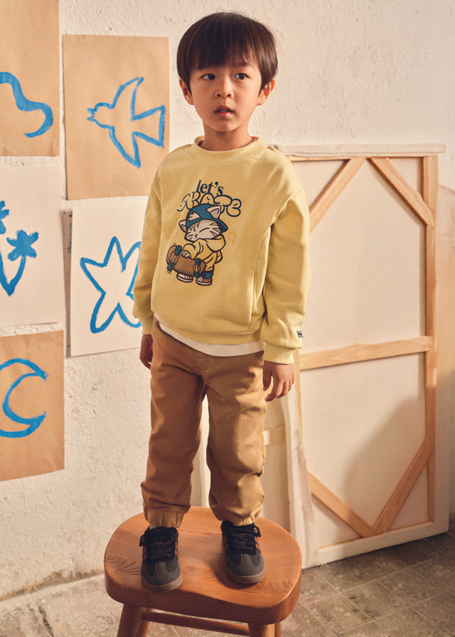 Pantalone jogger bambino Mayoral ocra con coulisse e tasche