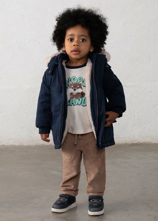 Parka blu navy Mayoral indossato da bambino