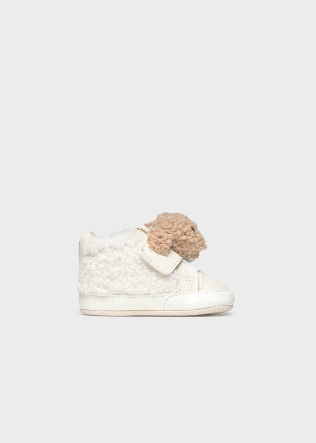 Scarpina sportiva neonato Mayoral color ceramica con orsetto