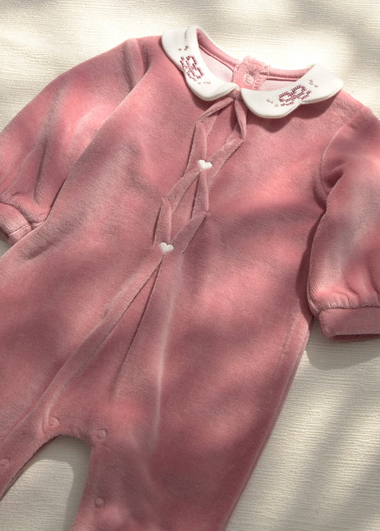 Tutina neonata rosa in velluto con colletto bianco e piedini Mayoral