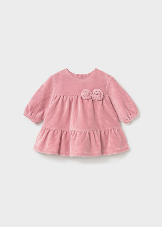 Vestito neonata Mayoral in velluto rosa con doppio fiocco e gonna con volant
