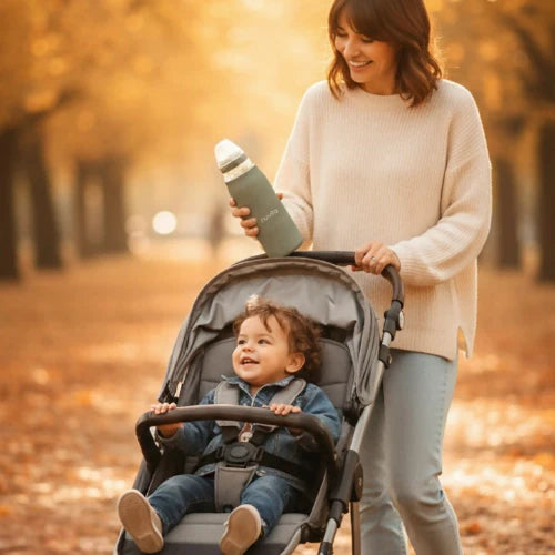 Nuvita Hot'n'Go Bollitore Scaldalatte Portatile 1190 con batteria ricaricabile, display digitale e temperatura regolabile per preparare il latte del neonato ovunque.