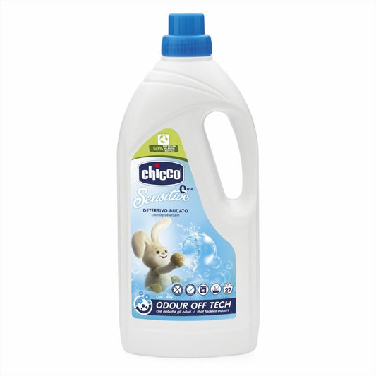 Chicco Detersivo Bucato Sensitive 1,5 L, detergente delicato per il bucato di neonati e bambini, ideale per pelli sensibili e adatto al lavaggio a mano e in lavatrice.