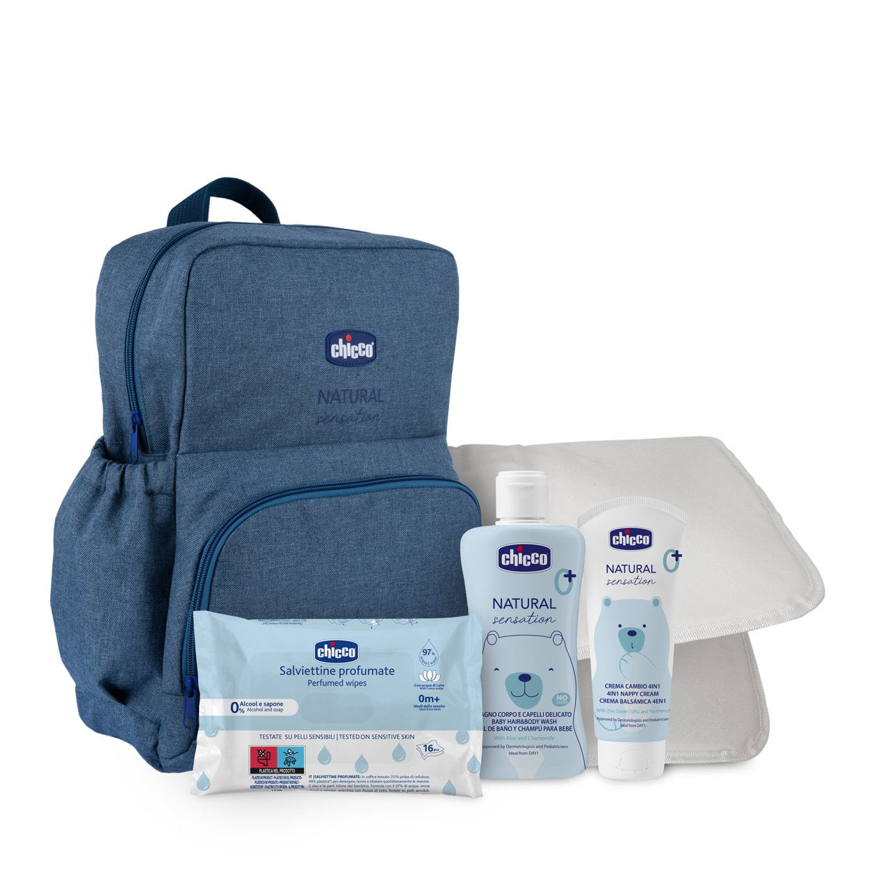 Chicco Natural Zaino con Prodotti Natural Sensation, zaino fasciatoio con detergente corpo e capelli, crema lenitiva, salviette detergenti e fasciatoio pieghevole.