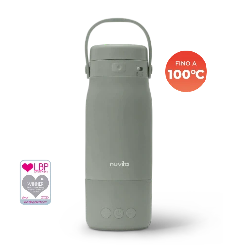 Nuvita Hot'n'Go Bollitore Scaldalatte Portatile 1190 con batteria ricaricabile, display digitale e temperatura regolabile per preparare il latte del neonato ovunque.