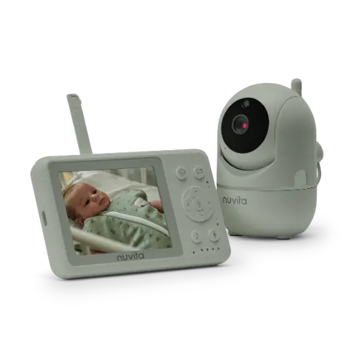 Nuvita VideoVoice 3.2 Video Baby Monitor 3035 con display a colori da 3,2 pollici, telecamera HD orientabile, visione notturna e audio bidirezionale."