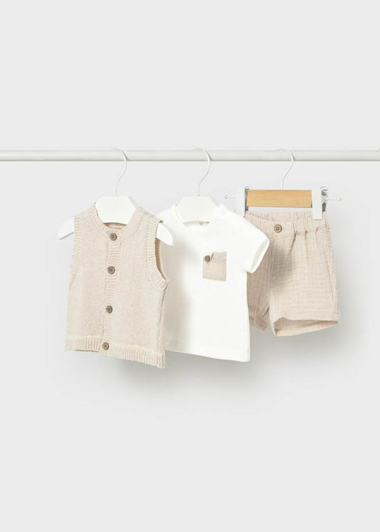 Completo pantaloncino, gilet e maglietta neonato Mayoral